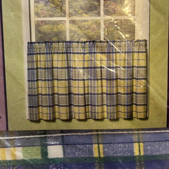 Vintage Home Essentials Holden Plaid Tailored Tiers Curtains Set of 2 New in Pkg - Picture 3 of 8